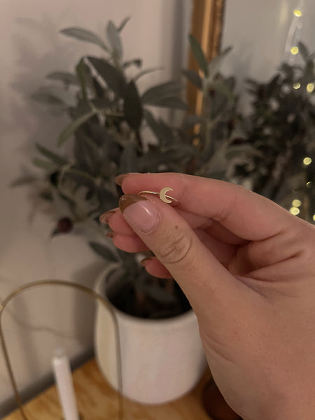 Mini Moon Ring