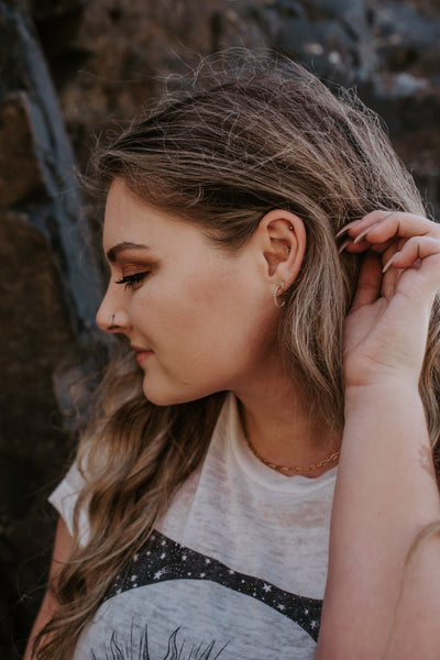 Julia Hoops