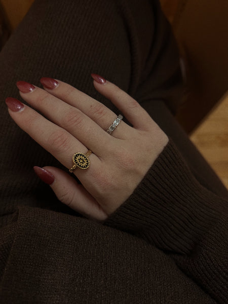 Gold Vintage Tile Twist Ring