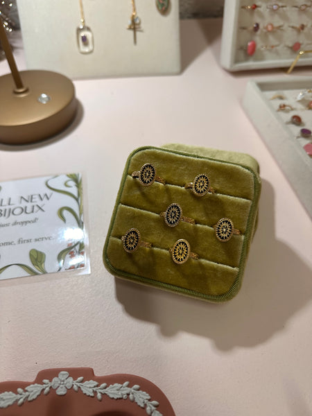 Gold Vintage Tile Twist Ring