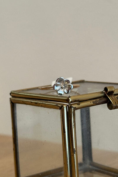 Pansy Ring