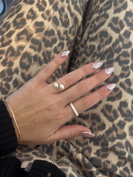 Milk Glass Ceramic Ring