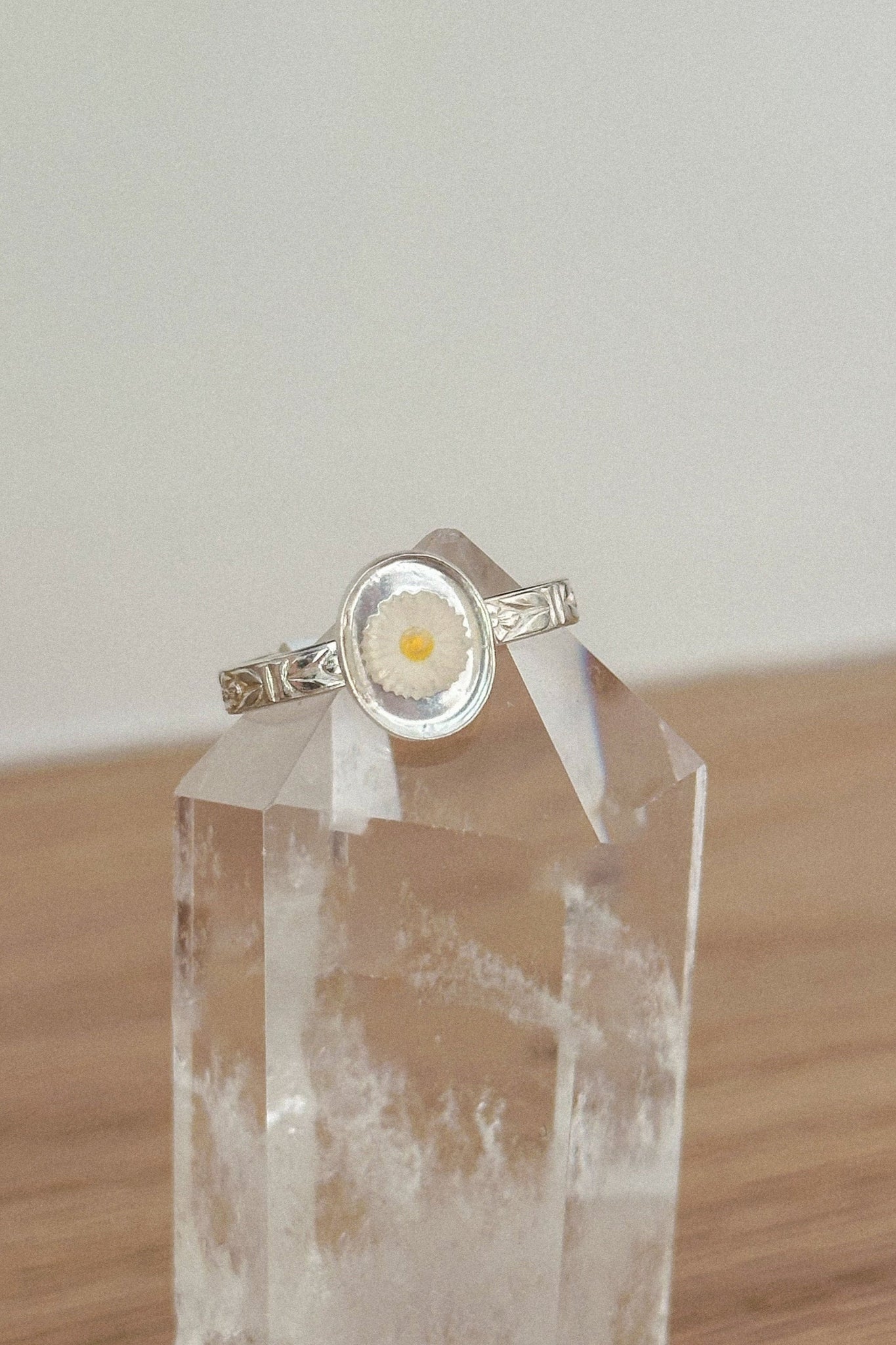 Clear Glass Daisy Ring