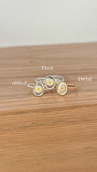 Clear Glass Daisy Ring