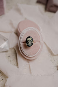 Violeany Vintage Cameo Ring