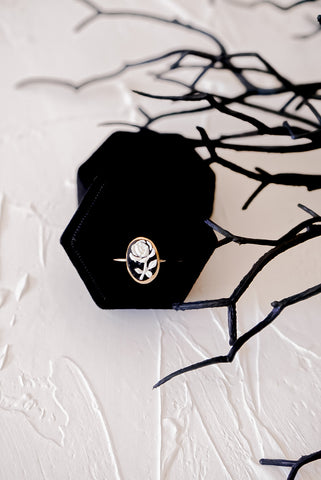 Lilith Vintage Rose Ring